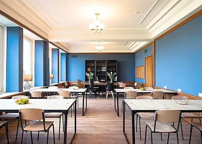 Aparthotel Phnx 3*