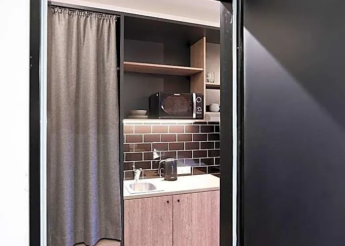 Phnx Aparthotel